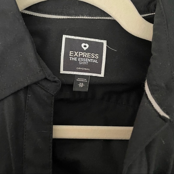 Express Essential Shirt - Picture 3 of 4